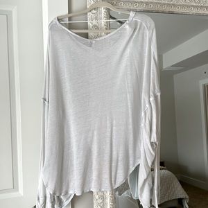 FREE PEOPLE FLOWY TOP !